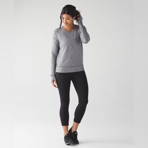 Lululemon Rush Hour Long Sleeve
Running Luon Spray Jacquard White Black Size 8